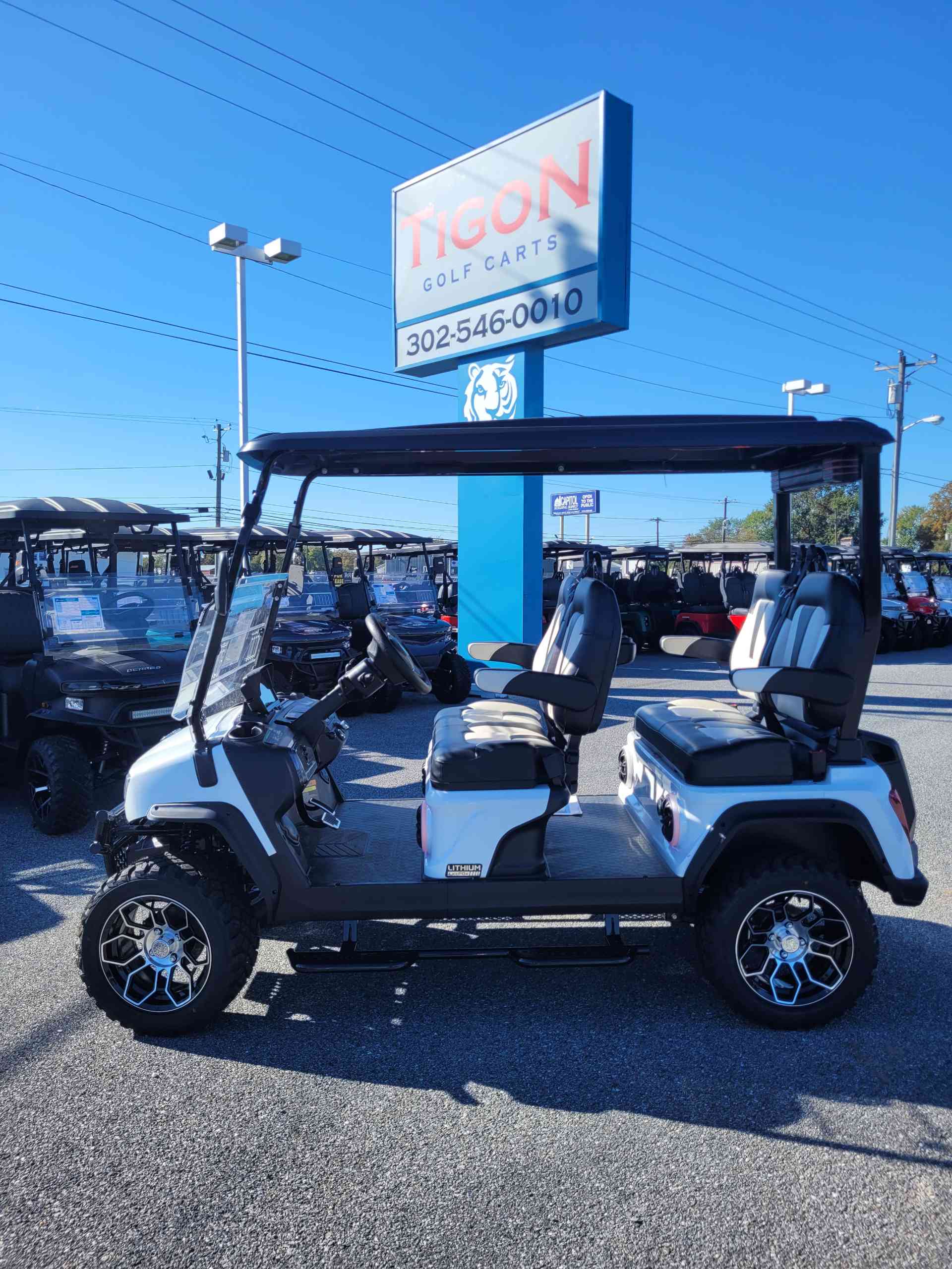 2027 Evolution D5 Maverick 4 White image 2