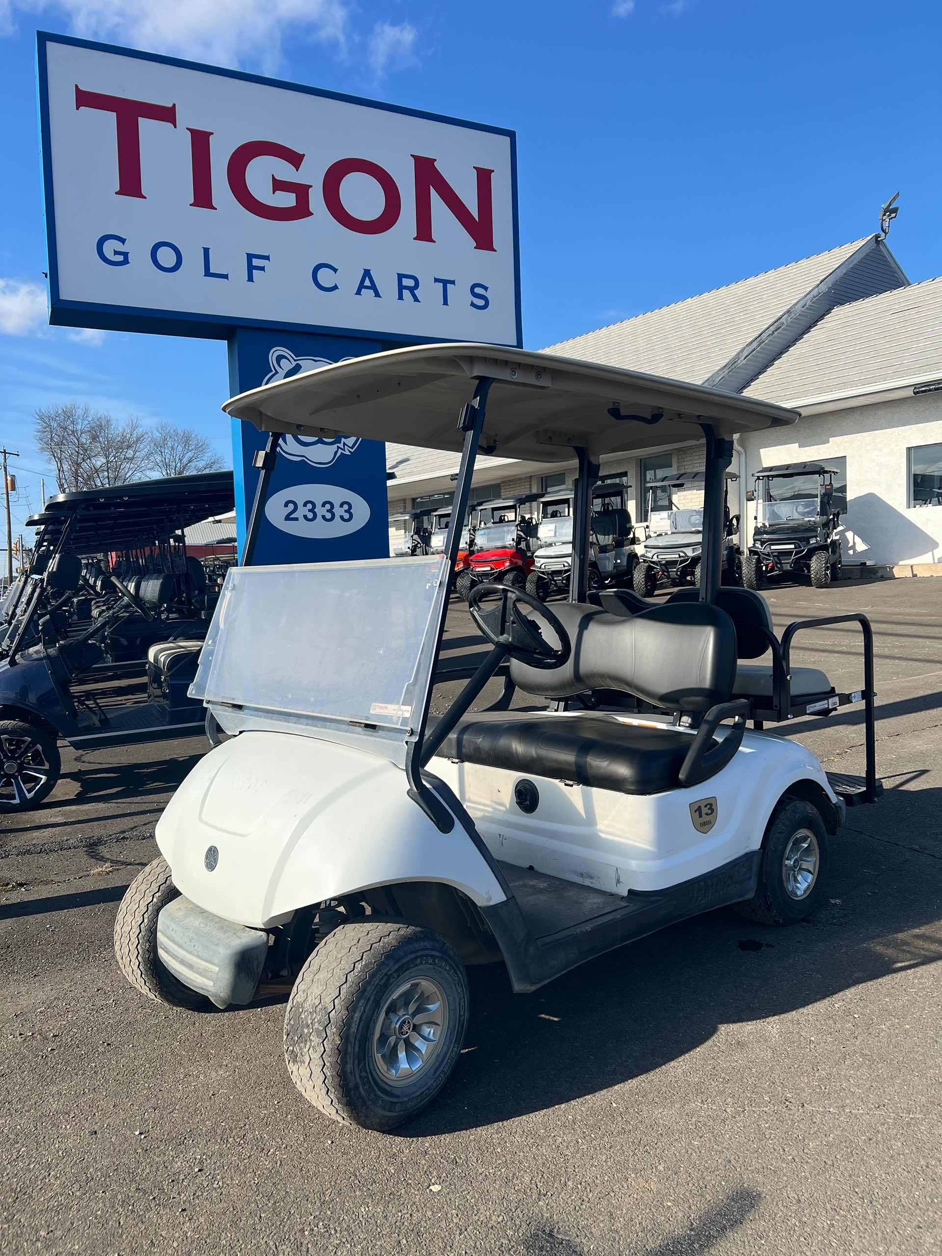 2011 Yamaha G29 Golf Cart in White
