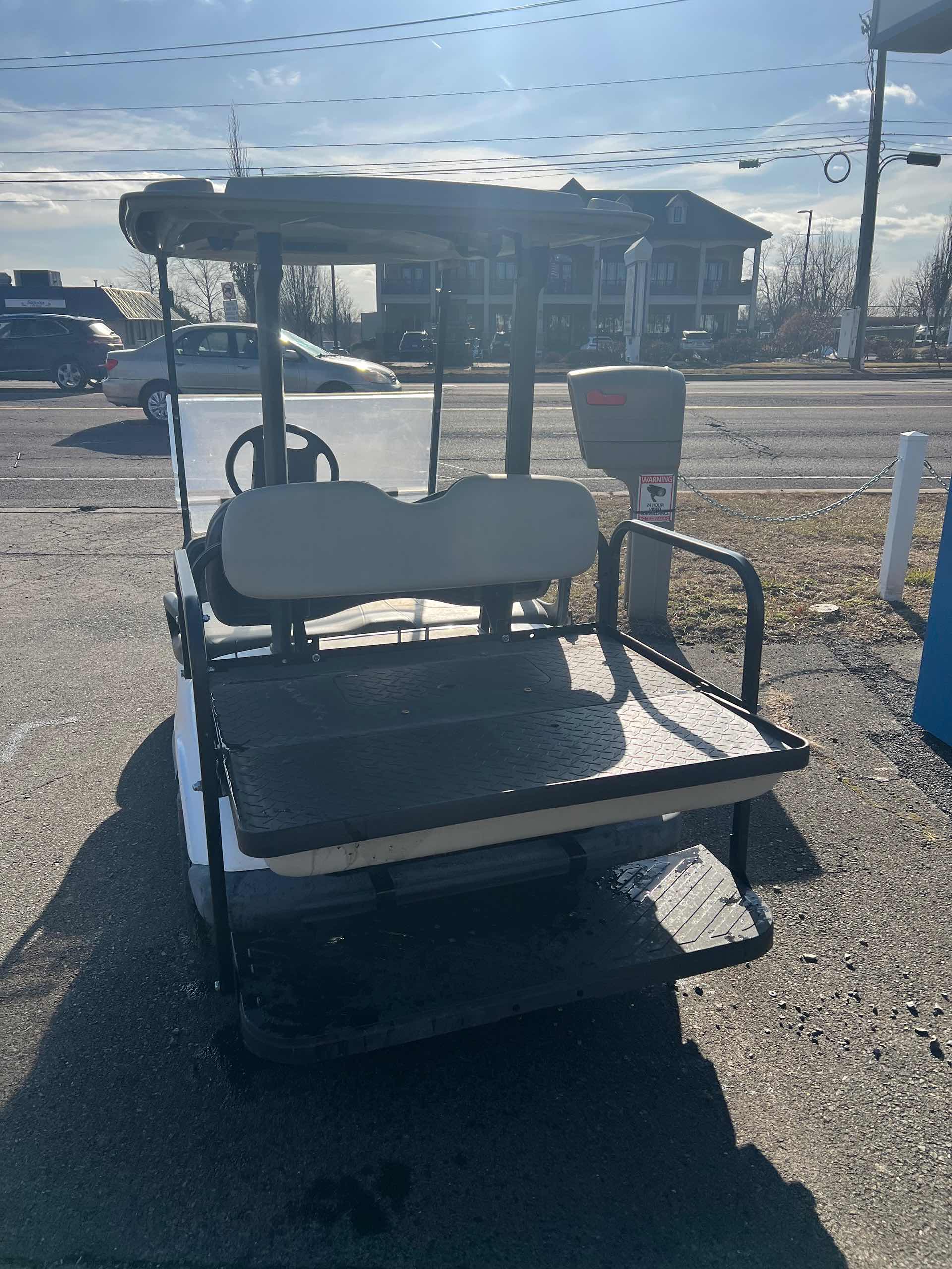 2011 Yamaha G29 White image 4