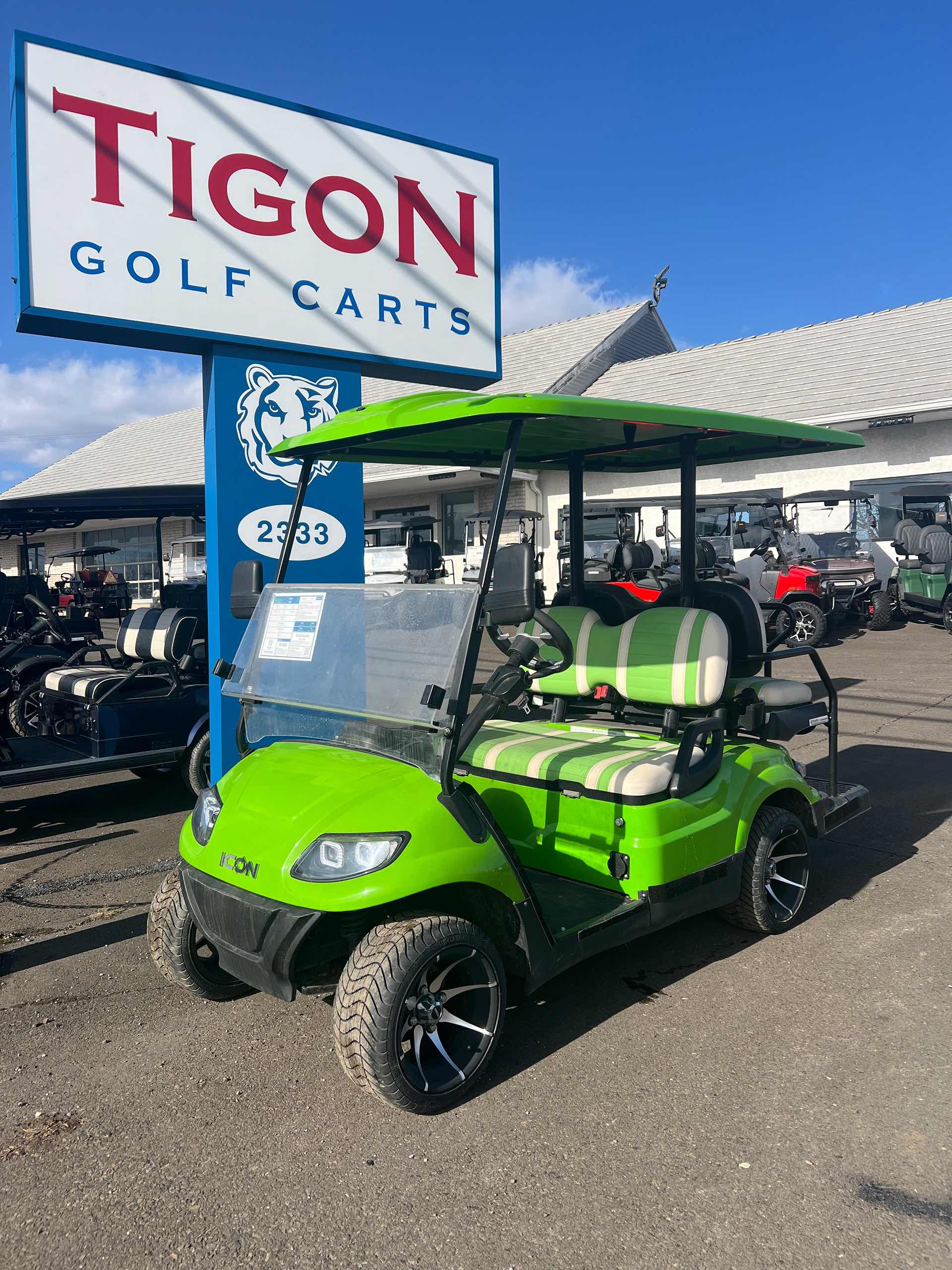 2022 Icon i40 Golf Cart in Lime