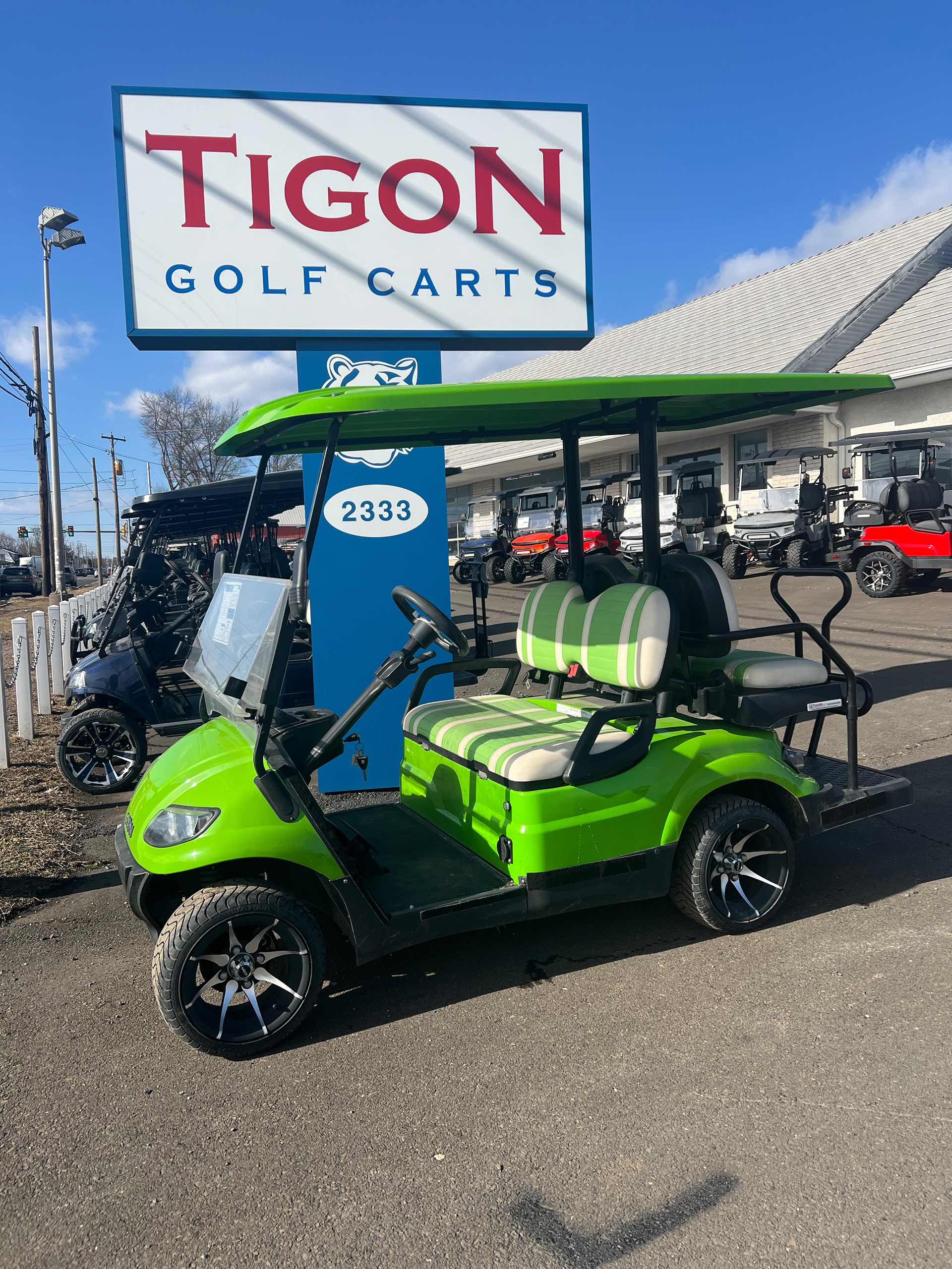 2022 Icon i40 Lime image 2