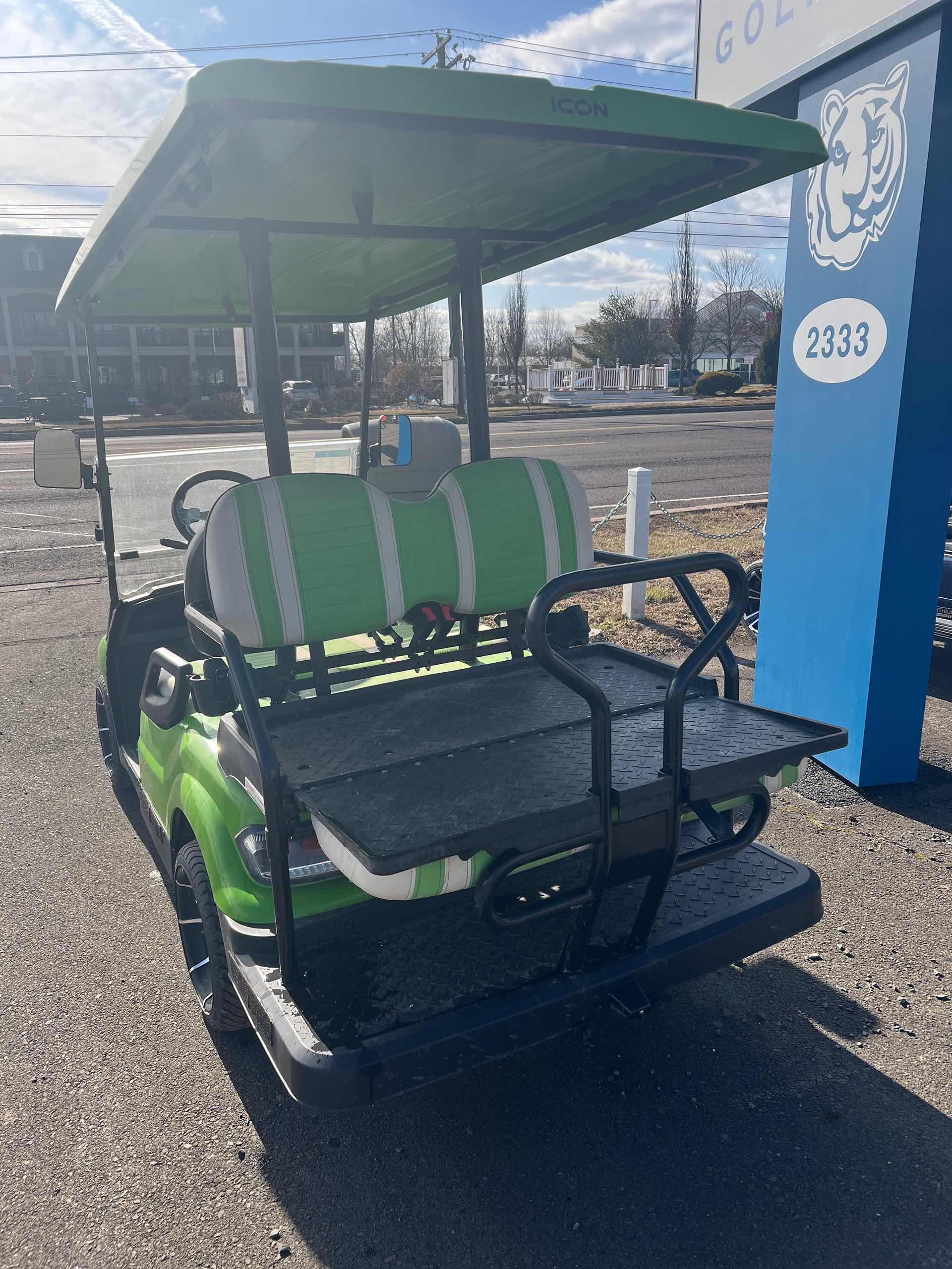 2022 Icon i40 Lime image 4