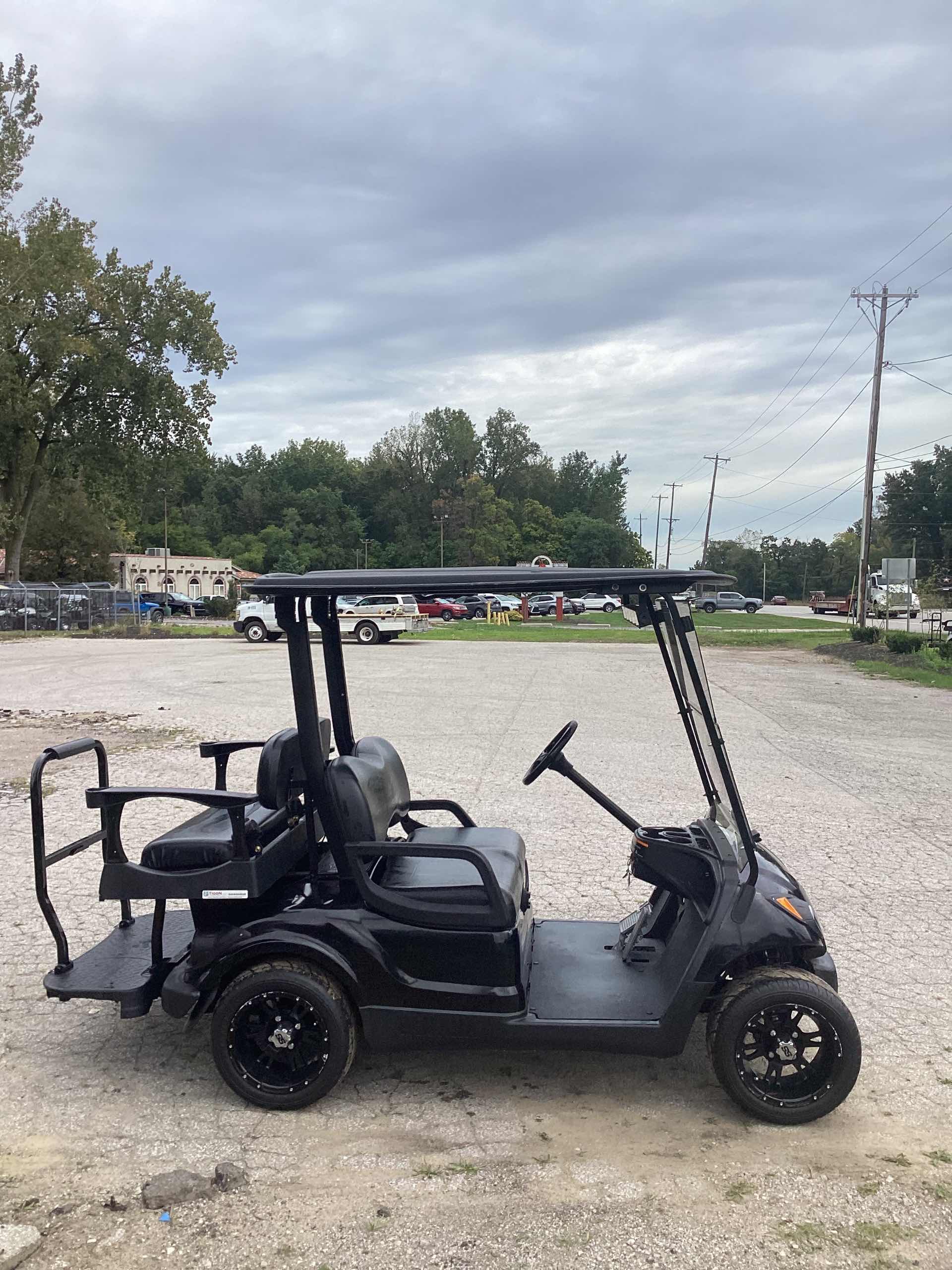 2011 Yamaha G29 Black image 3