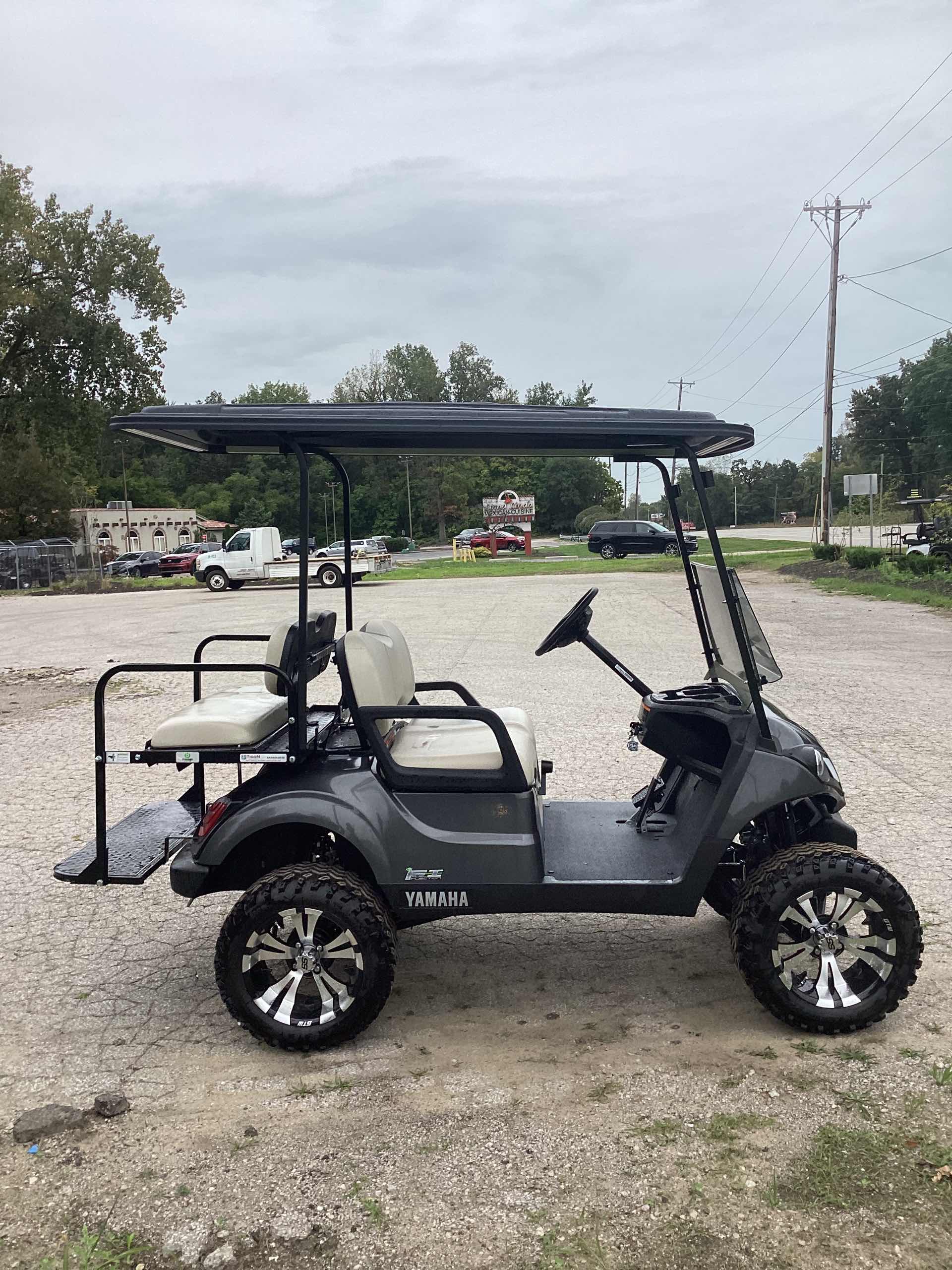 2027 Yamaha Drive 2 Carbon image 2