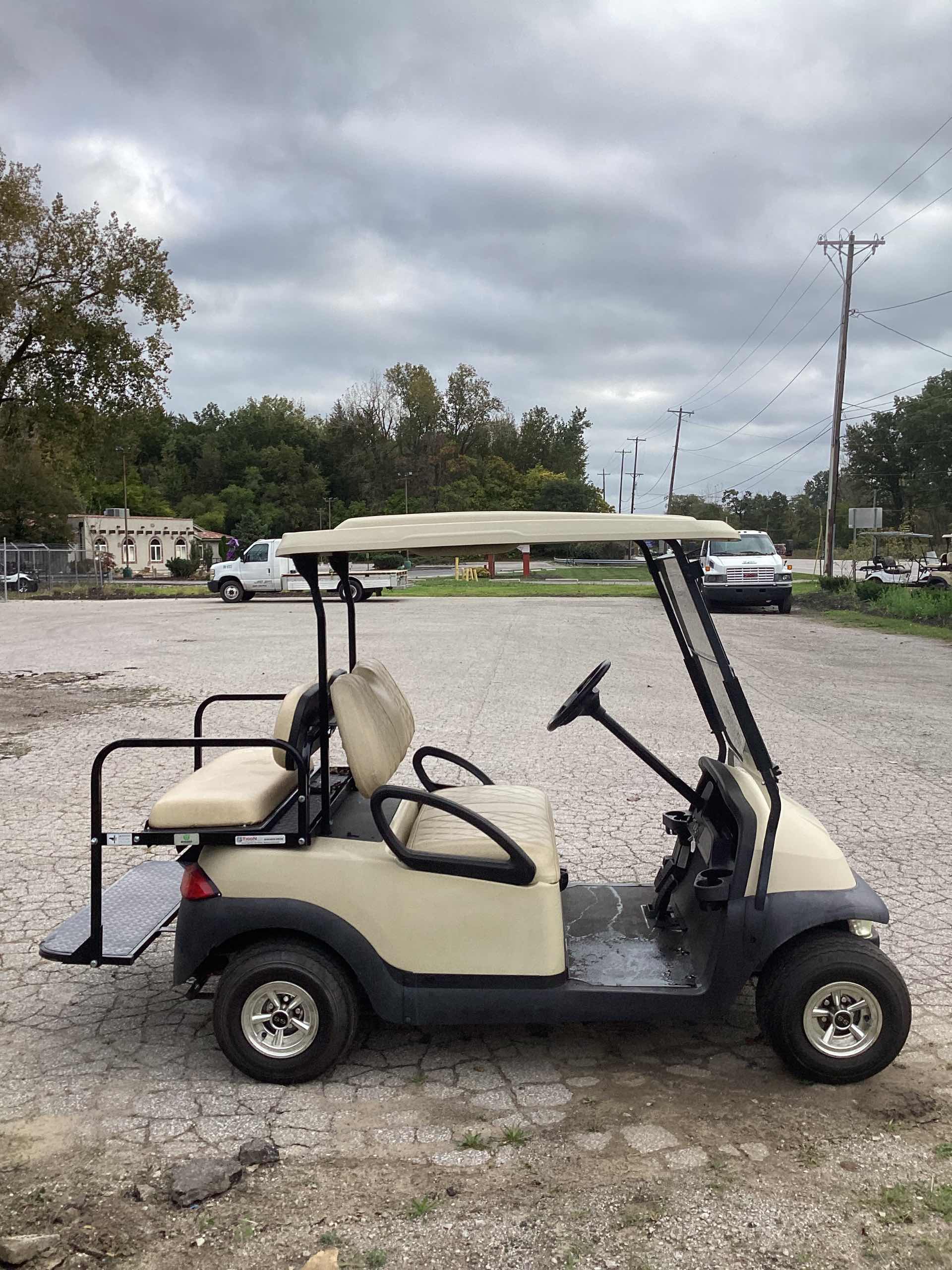 2015 Club Car Precedent Beige image 2