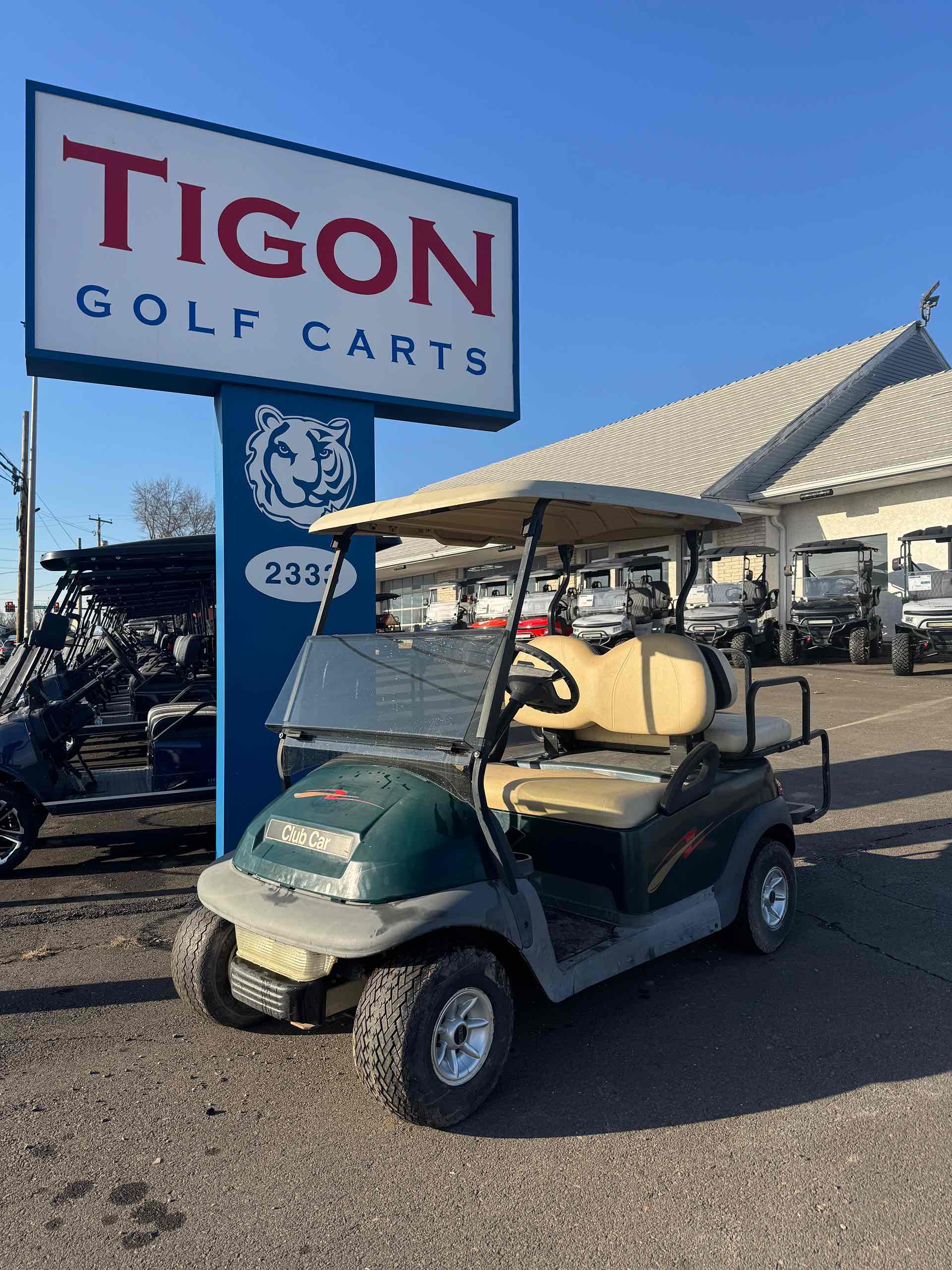 2005 Club Car Precedent Golf Cart in Green