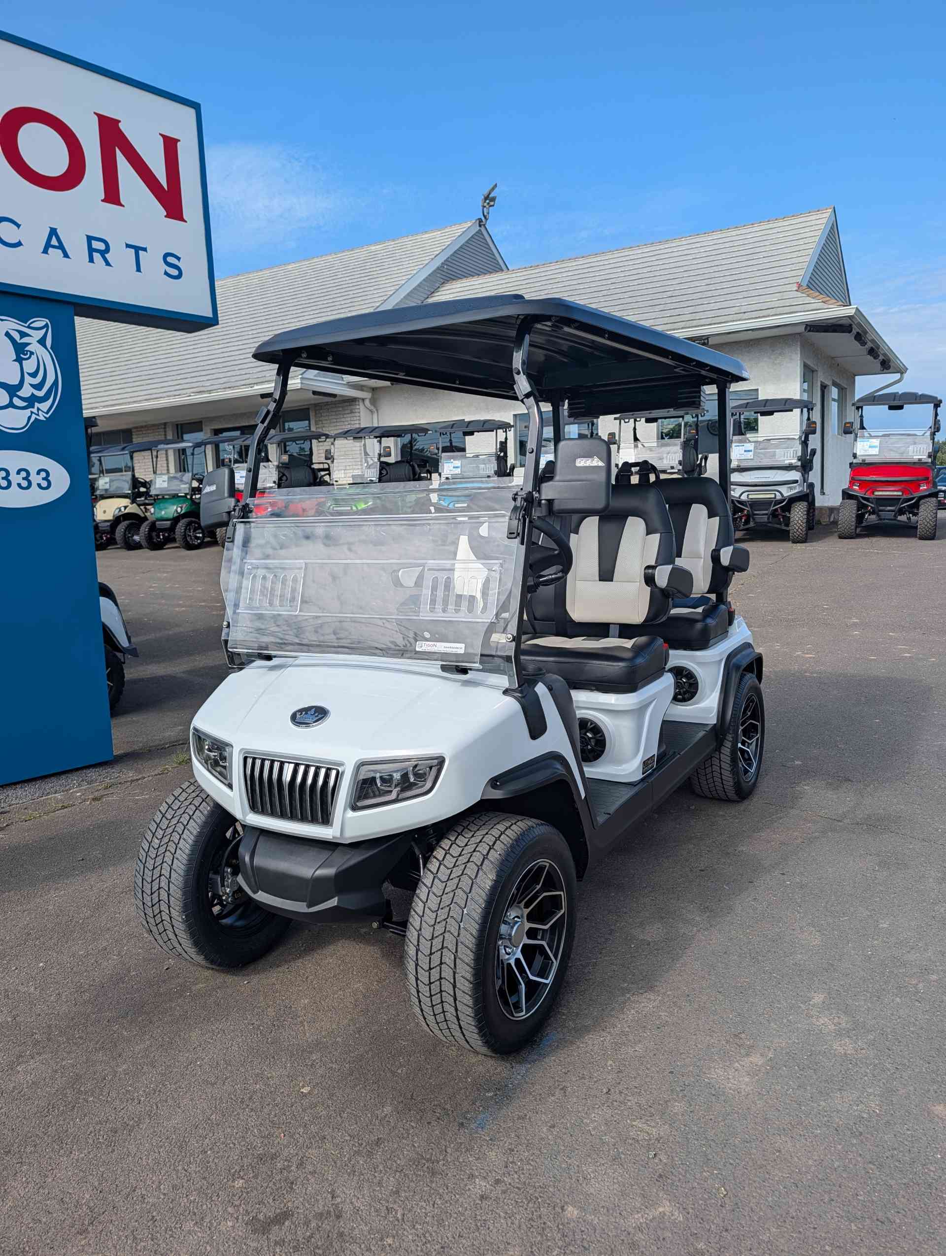 2027 Evolution D5 Ranger 4 PLUS Golf Cart in White