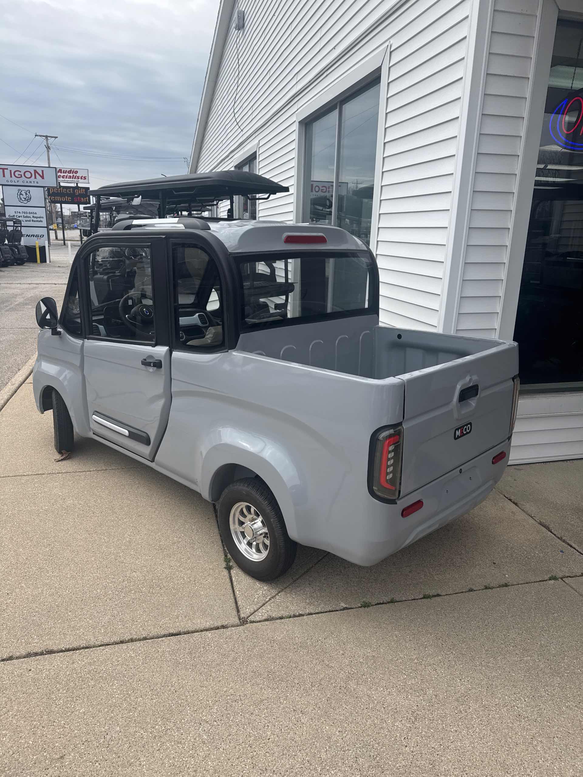 2024 MECO P4 GRAY image 3