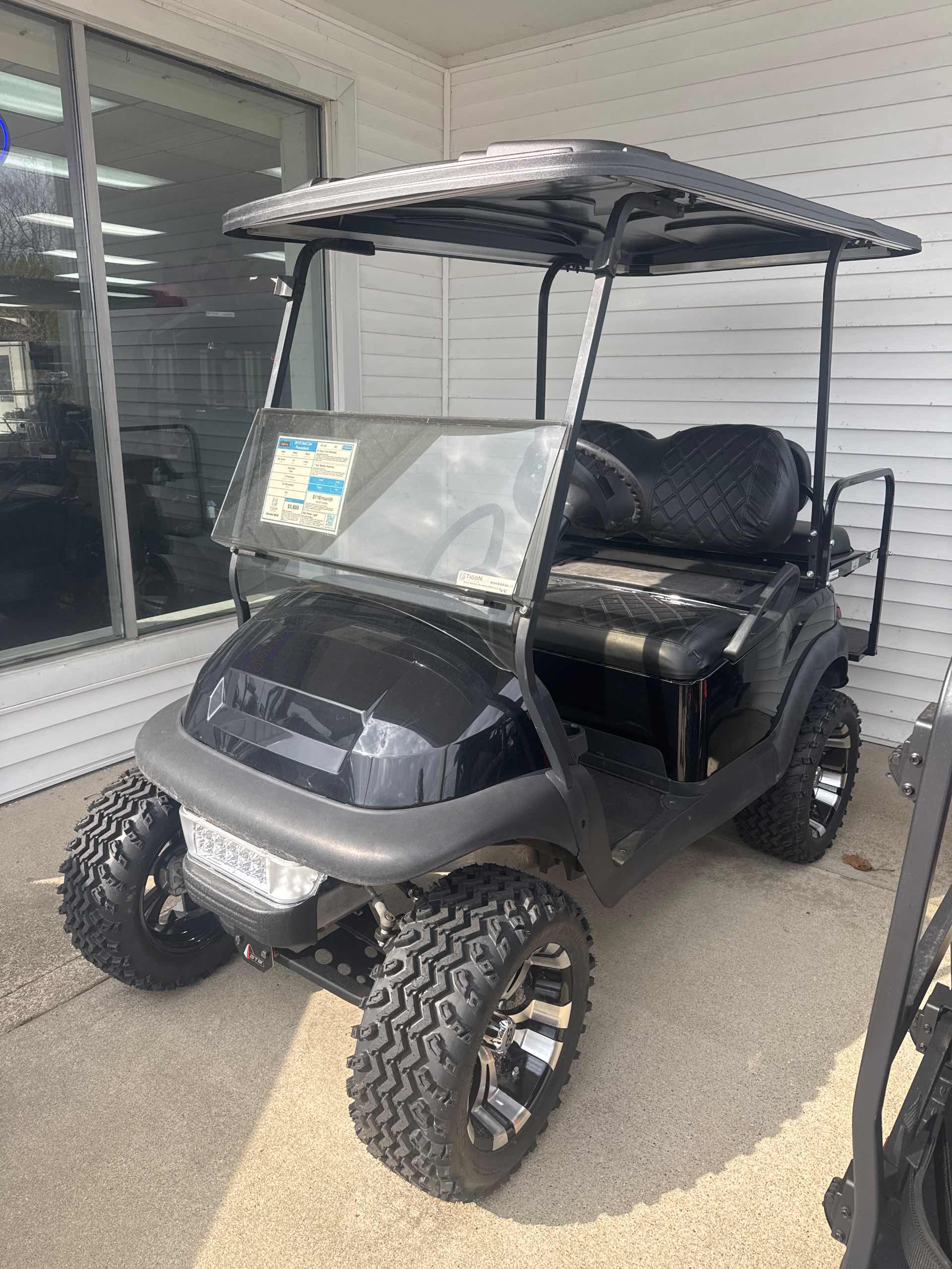 2019 Club Car Precedent Golf Cart in Black