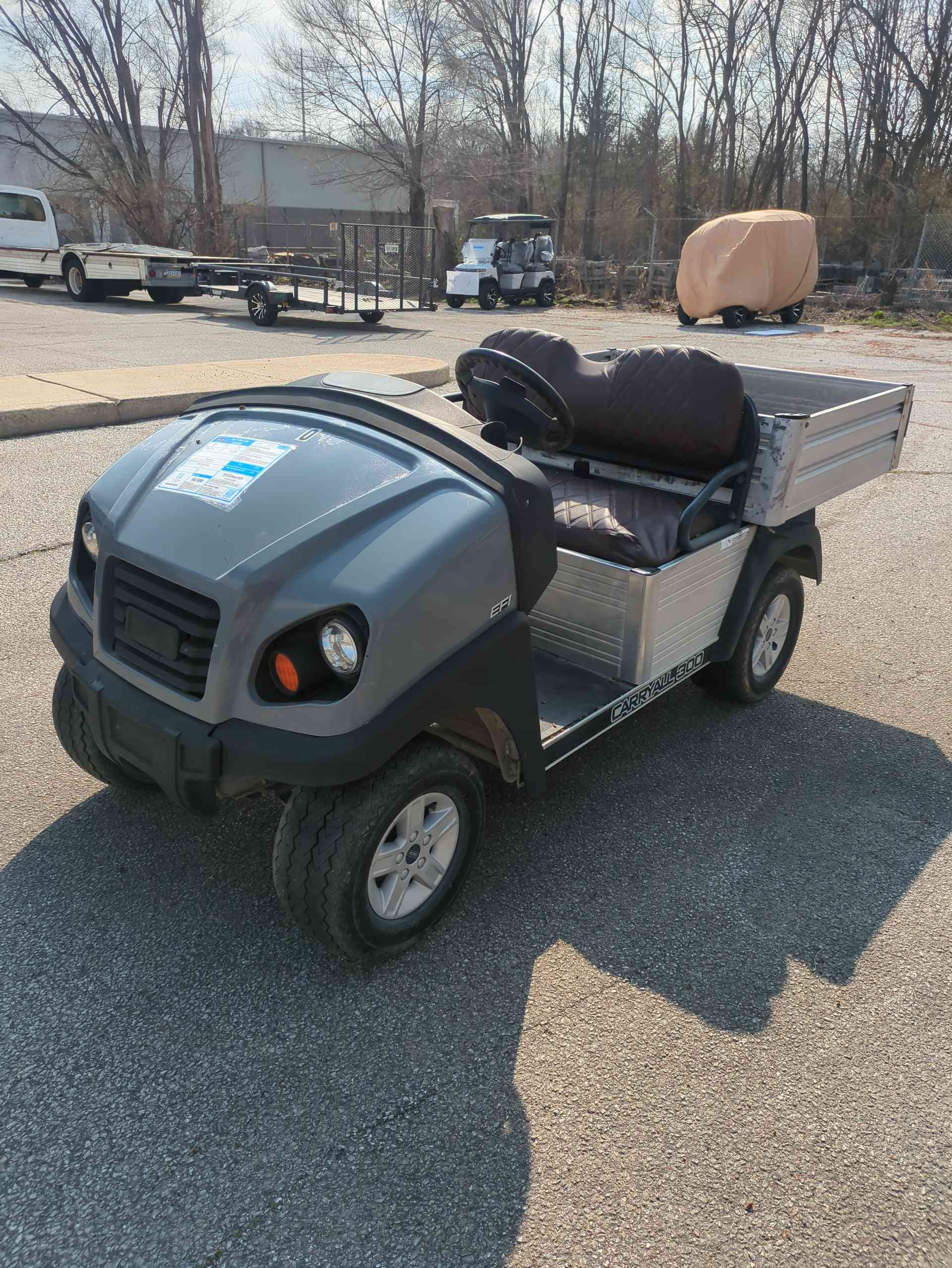 2017 Club Car Carryall Golf Cart in Gray