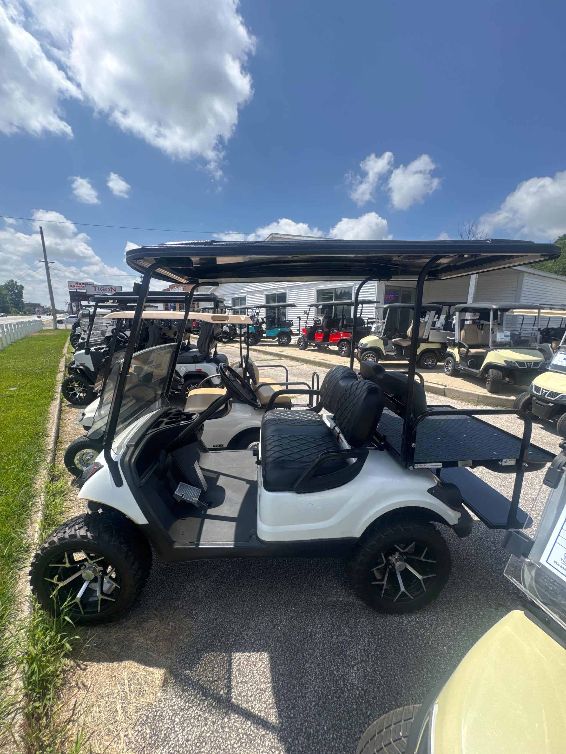 2013 Yamaha G29 White image 2