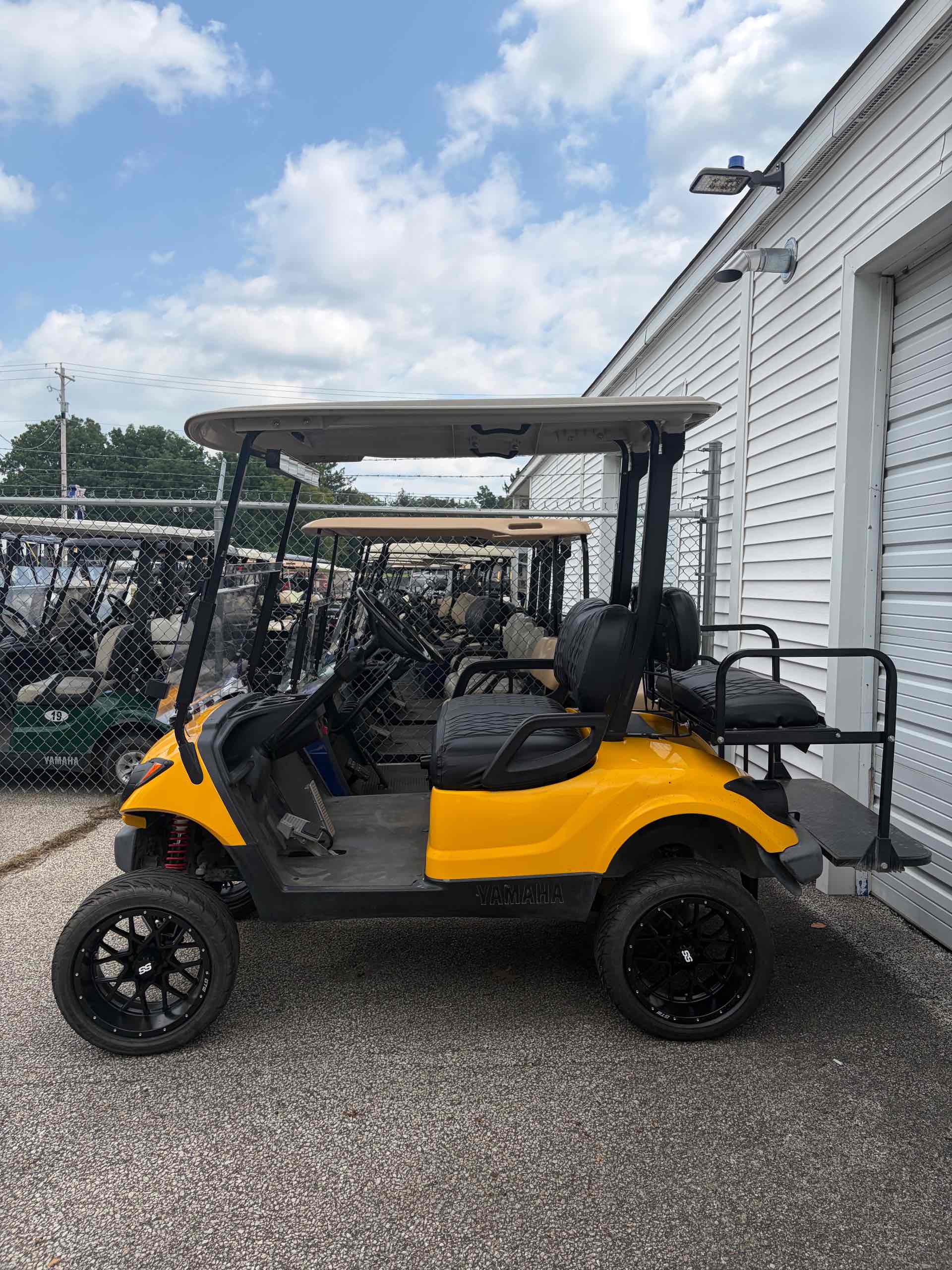 2013 Yamaha G29 Yellow image 3