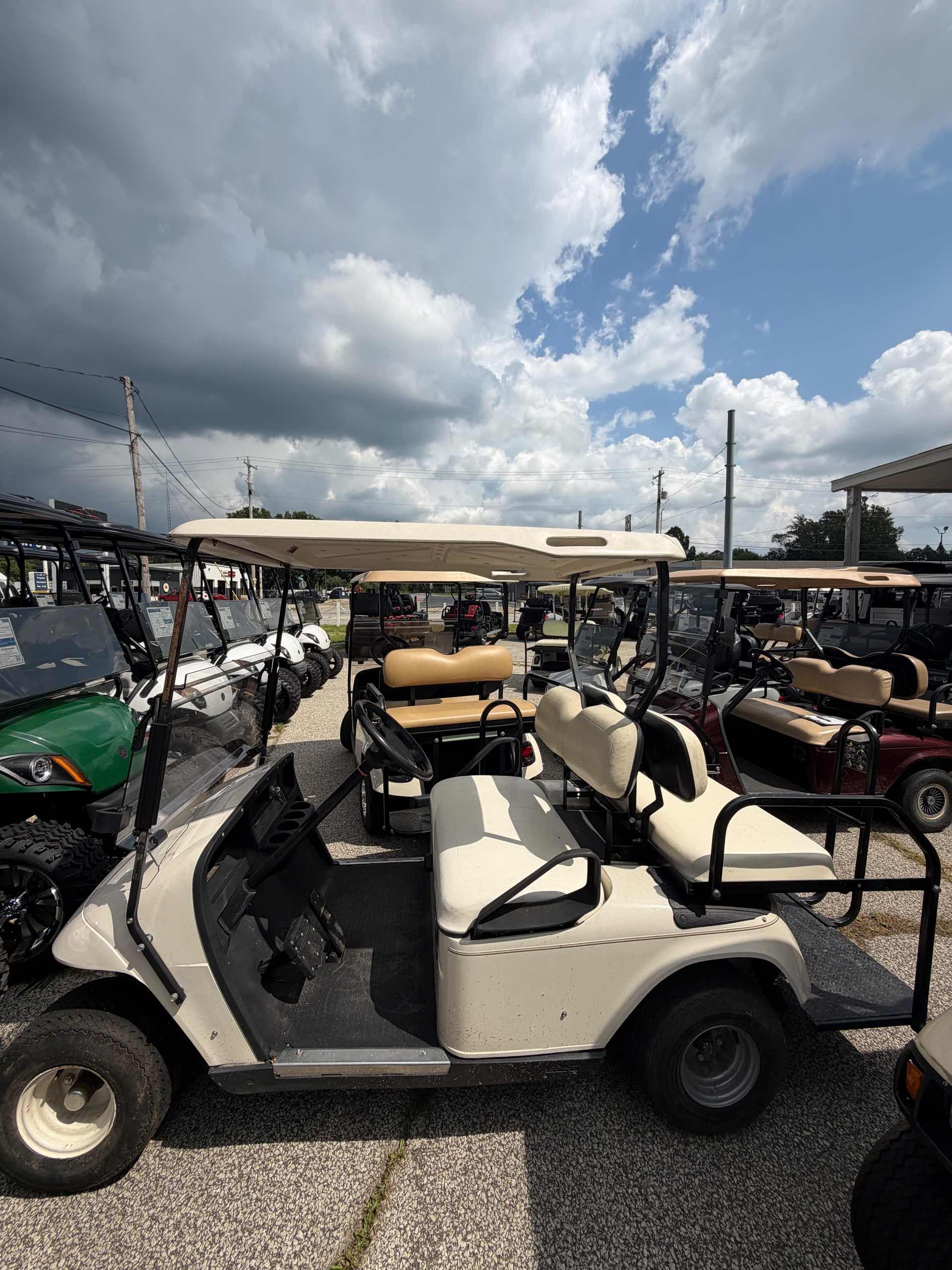 2004 EZGO TXT White image 3