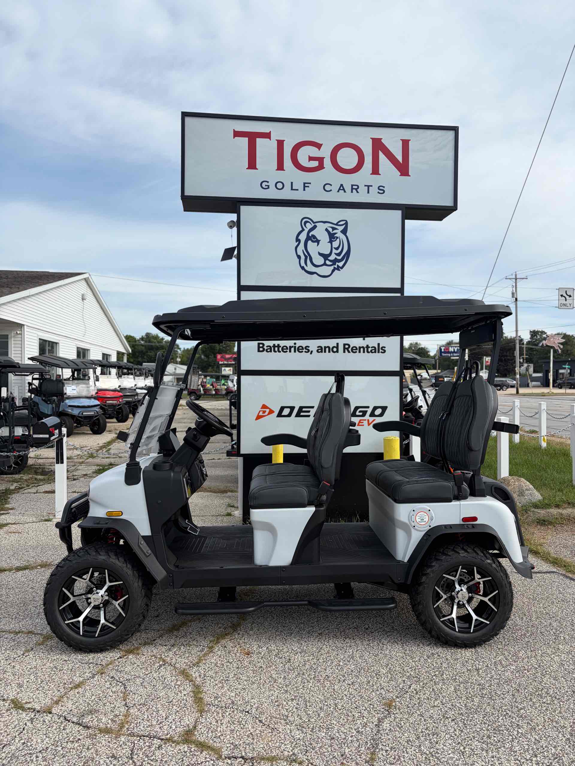 2026 Denago Rover XL Matte White image 2