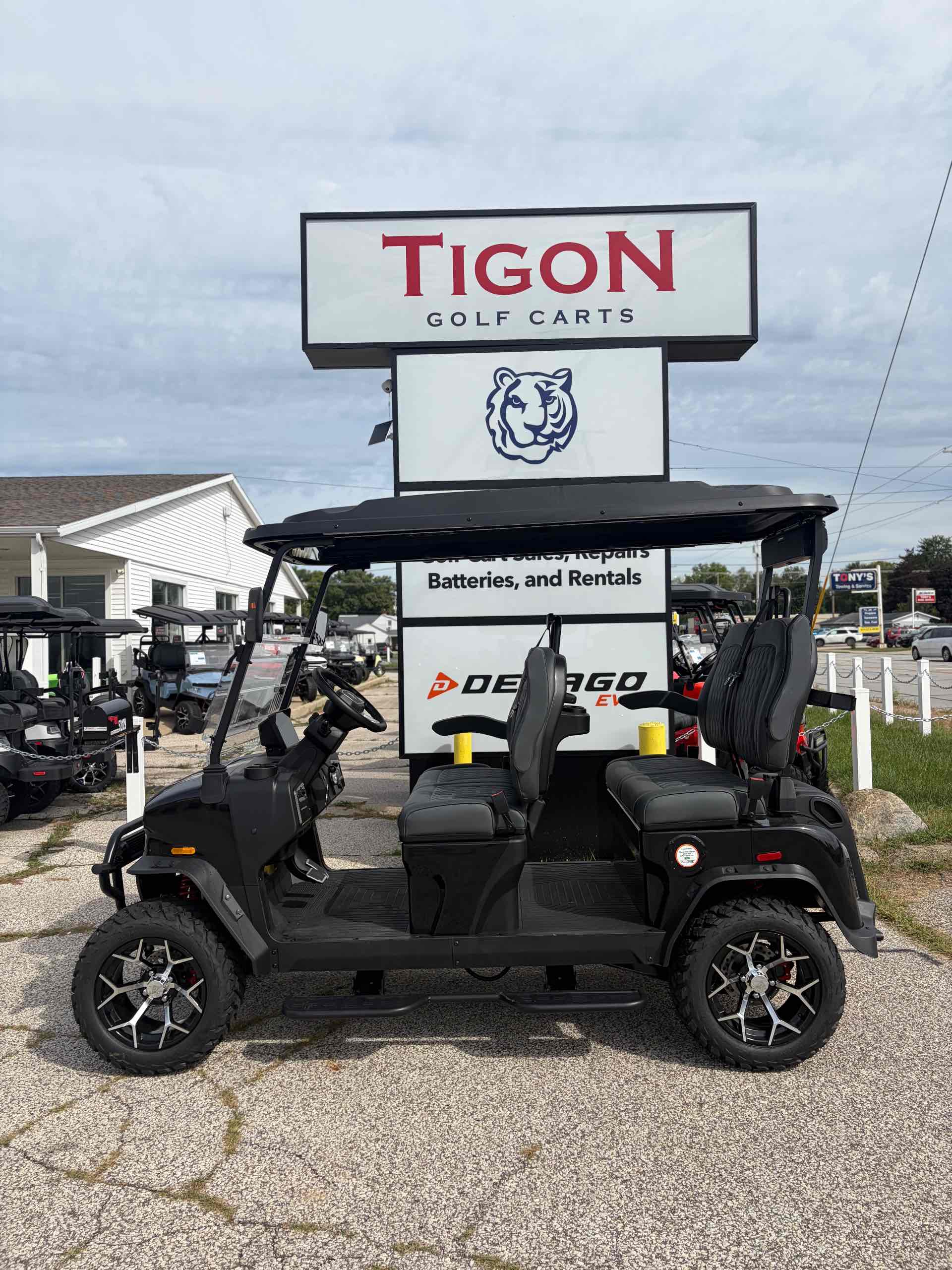 2026 Denago Rover XL Black image 2