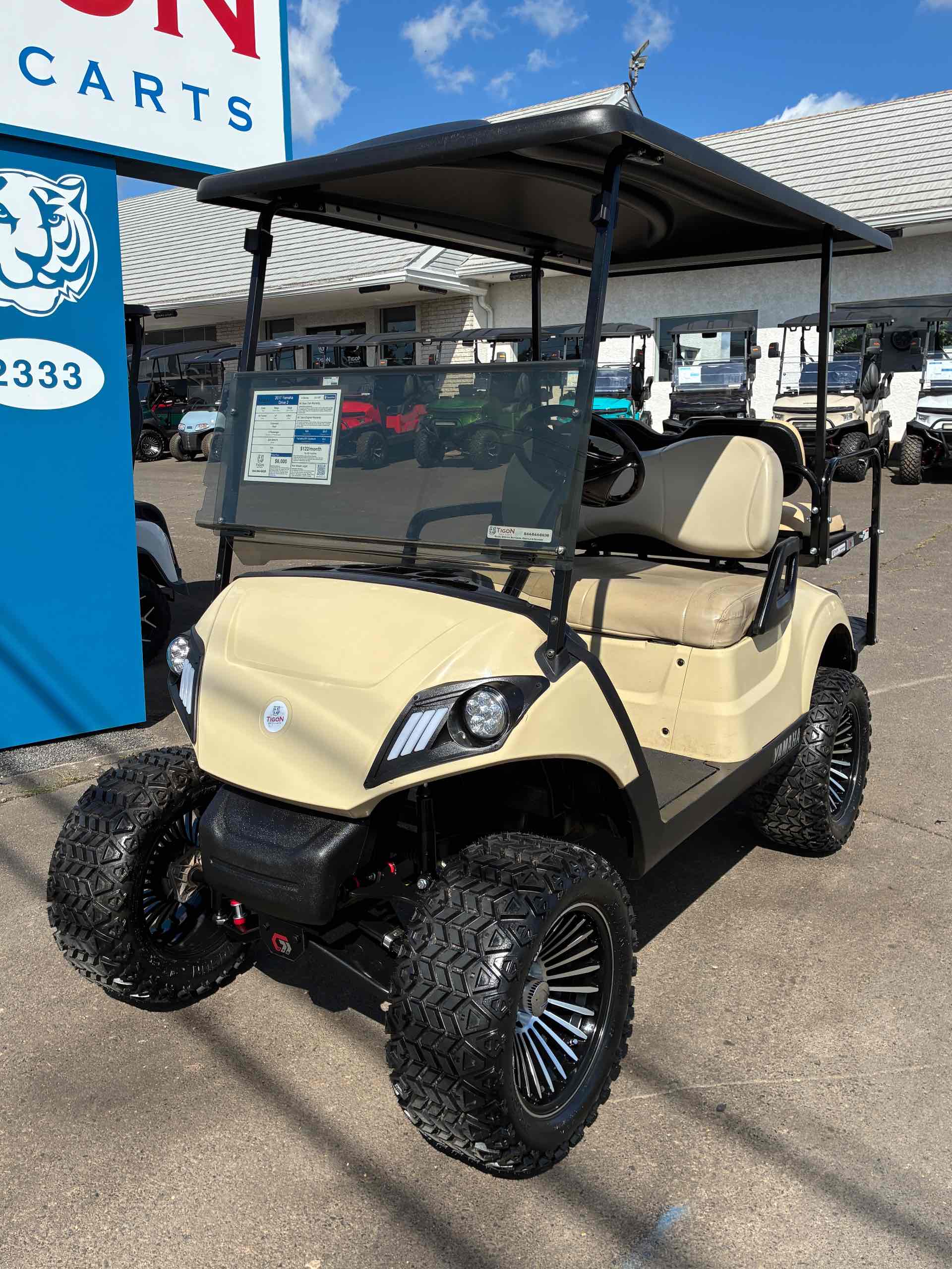2017 Yamaha Drive 2 Golf Cart in Beige