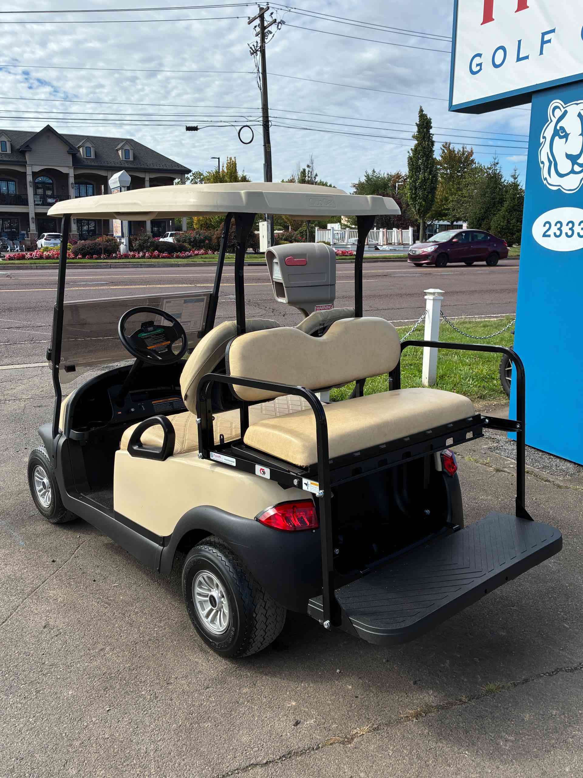 2018 Club Car Precedent Beige image 3