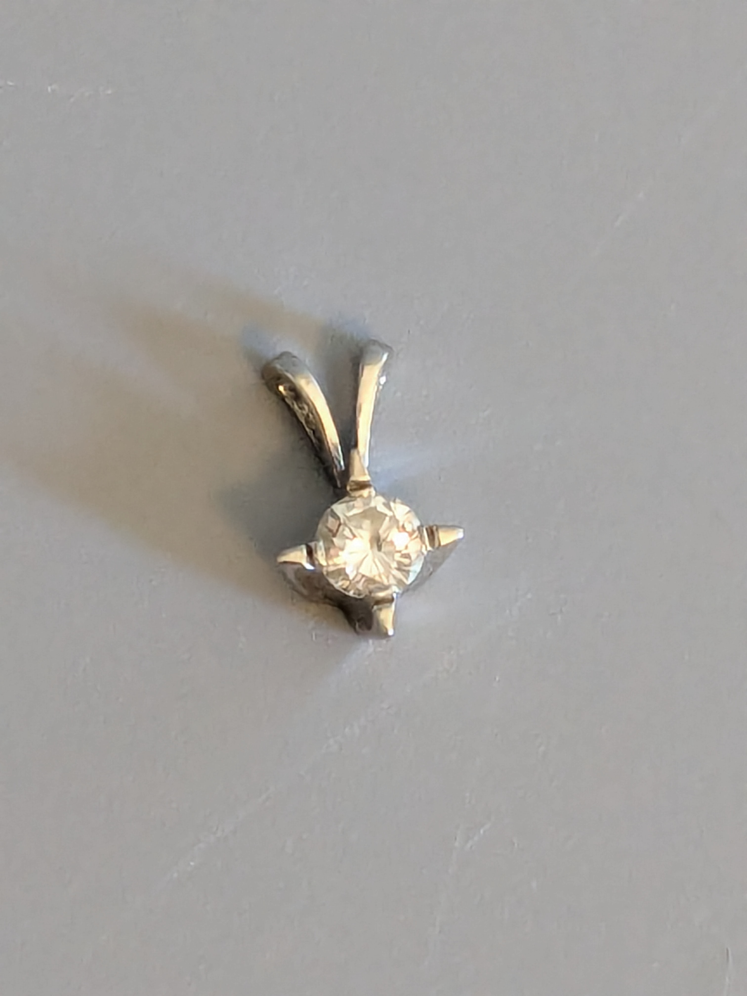 14k Gold Diamond Solitaire Pendant - Lot 111, gold and sterling auction, Richmond VA