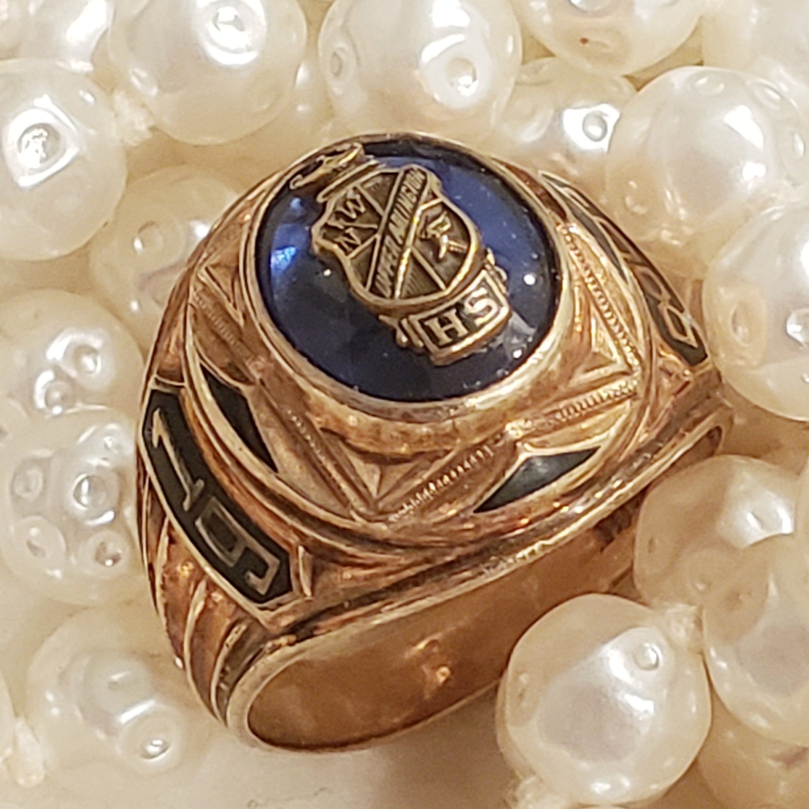 Grove City Condo Entire Contents! Ending Sunday Aug 21, 8pm. Pick up Monday 26. Kevin Burchett