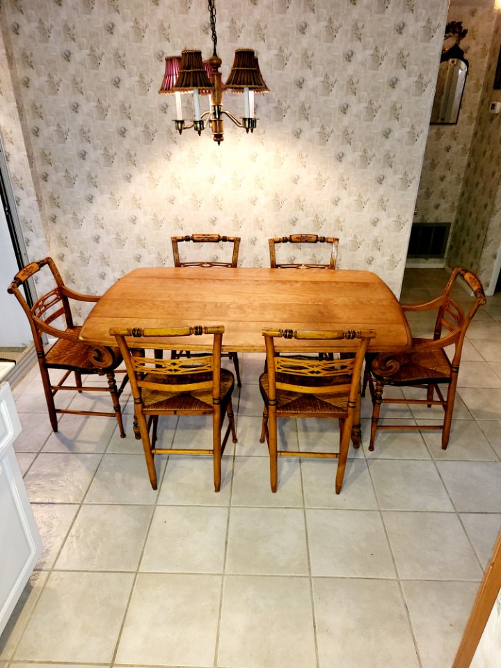 Auction 1067Contents of Lovely Port Charlotte home, Furniture, Lawn