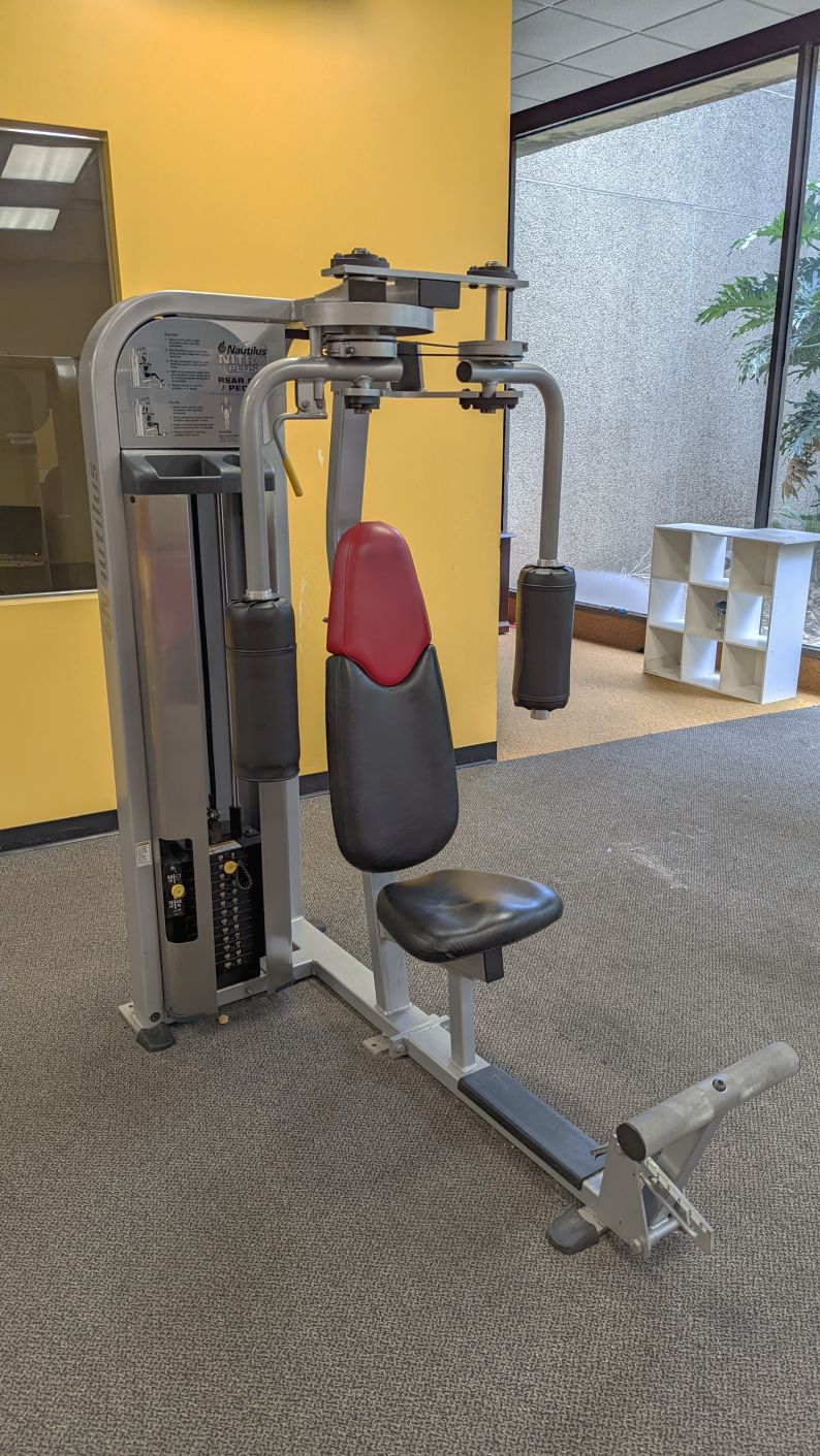 ORANGE COUNTY TAX COLLECTOR ASSORTED GYM EQUIPMENT!!! Gideon