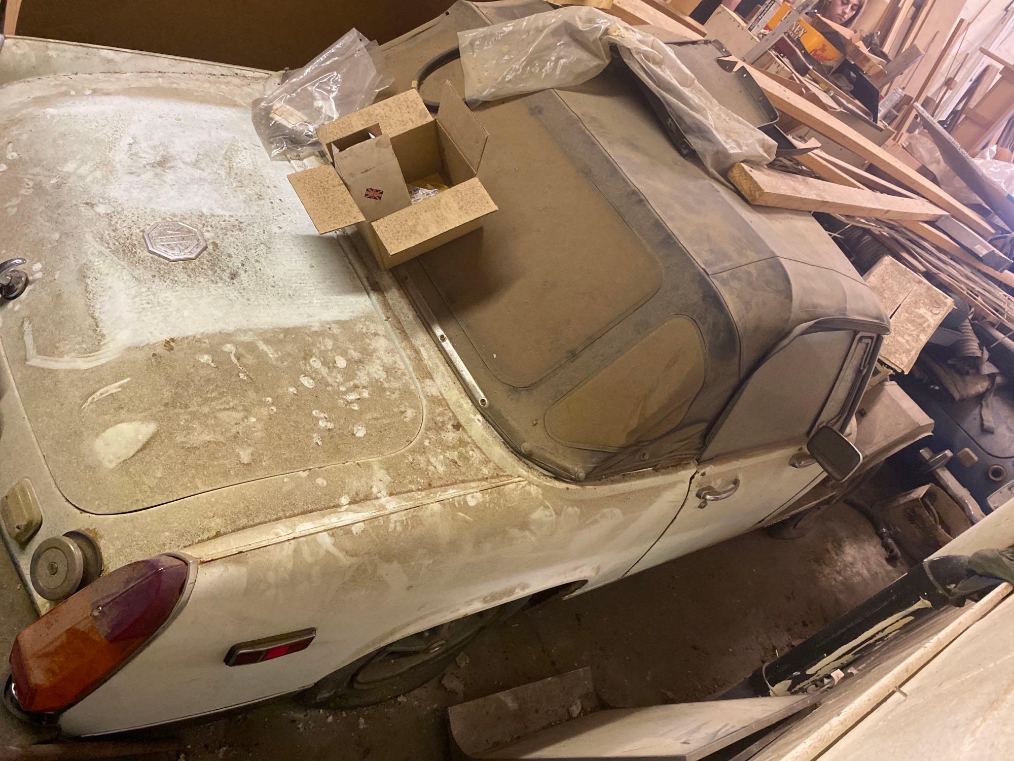 Buy it All Take it All Large Storage Unit Liquidation Wichita