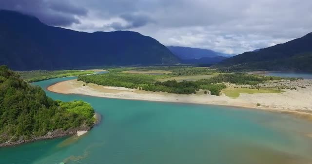 Aerial Drone 4K - Tagua Tagua Aerial Drone 4K - Tagua Tagua