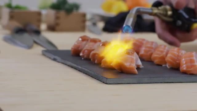 171127SushiRED08.mov