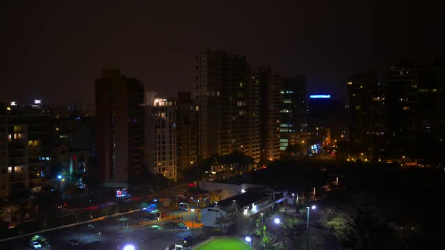 Timelapse:City at Night (Lima)