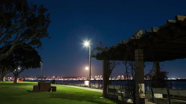 San Diego Shelter Island Moonrise 4K Time-lapse
