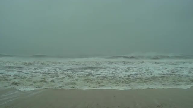 Extreme winds rip the tops of waves off in Mexico Beach, FL