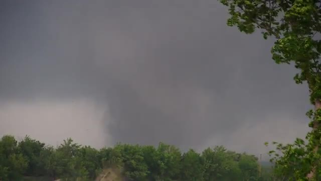 5/19/2013 Luther, OK Violent Wedge Tornado - Part 2