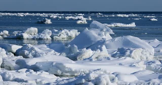 Drifting ice, Hokkaido, Japan
