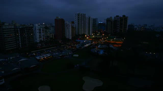 Timelapse: City at Nightfall (Lima)