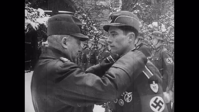 942818252 / Konstantin Hierl / Military Decoration / Germany / 