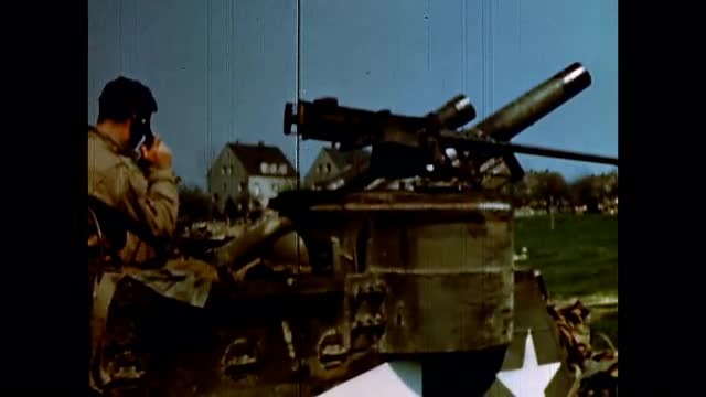 493594956 / G.I. / Howitzer / Germany / 