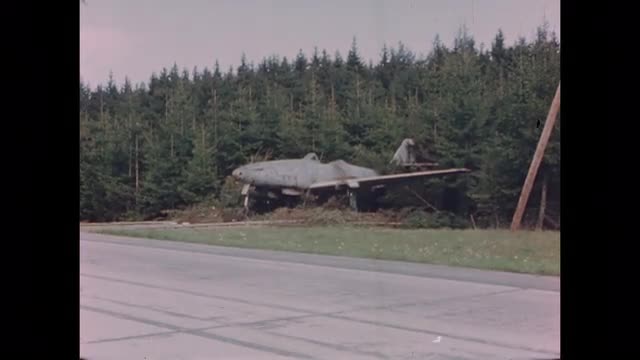 668785651 / End of War / Germany / 
