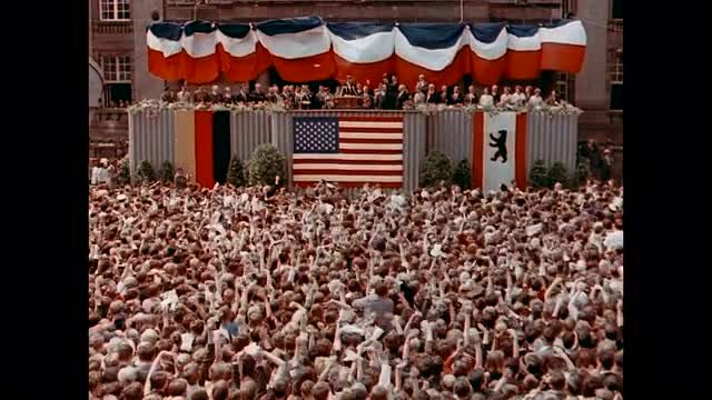 697413134 / John F. Kennedy / Speech / Ich bin ein Berliner / West Berlin / Germany / 
