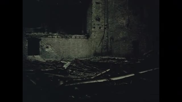 370700816 / War Damage / End of War / 