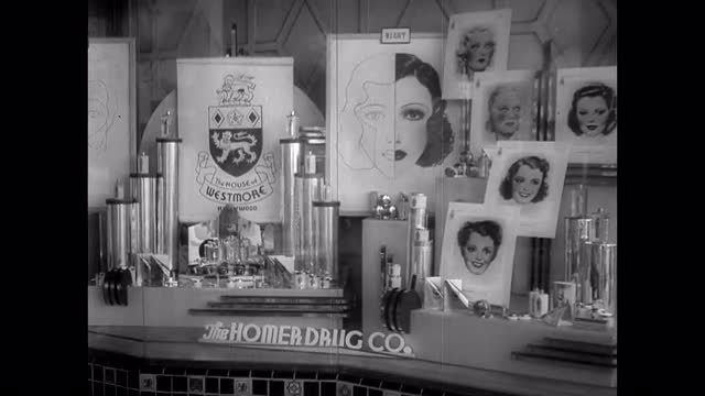 939005202 / Shop Window / Cosmetics Studio / USA / 1937