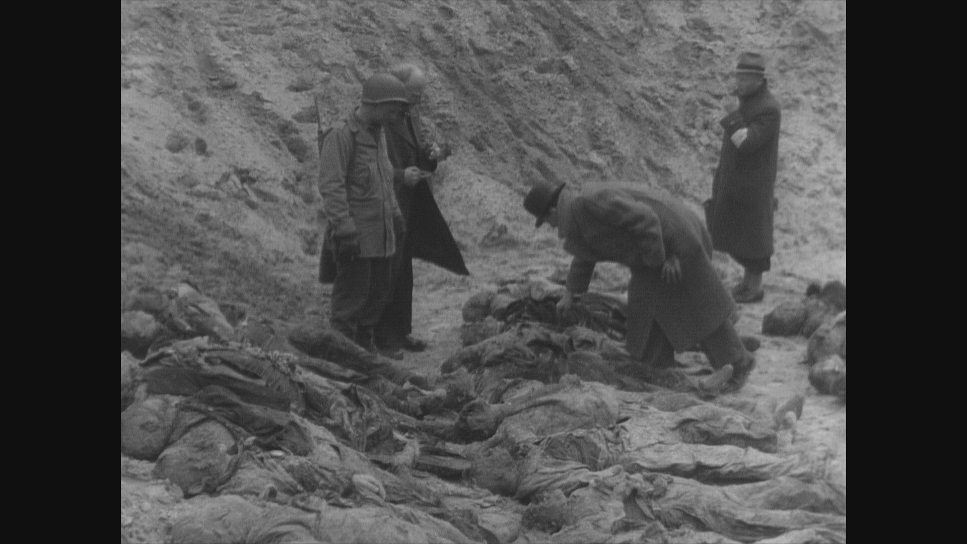 567489665 / Exhumation / Victim / National Socialism / Germany / 