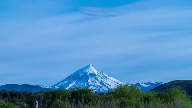 The volcano lain wakes up with stars in the background.