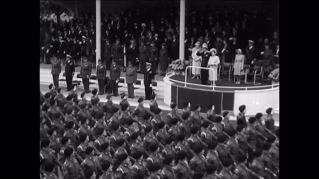 404029029 / Parade / Victory Celebration / London / 