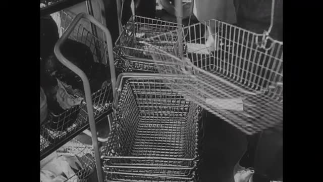 141570305 / Purchasing / West Berlin / Germany / 