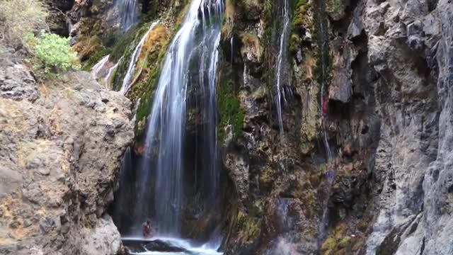 Engare Sero Fall – Lake Natron (Tanzania)