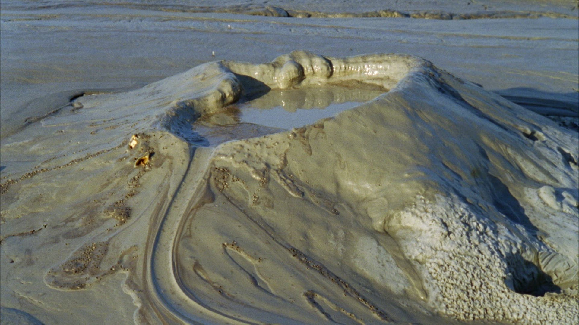 614677567 / Mud Volcano / Berca / Romania