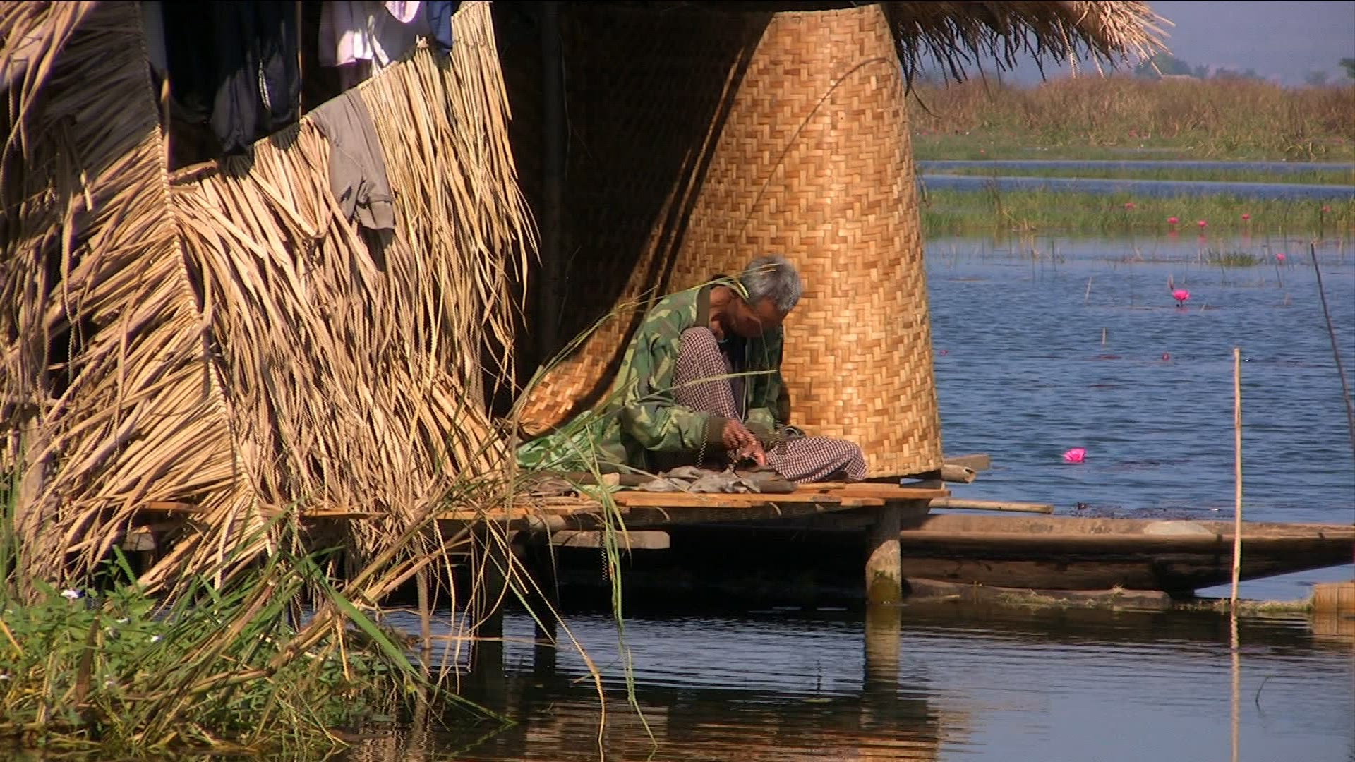319972820 / Pile Dwelling / Inle Lake / Myanmar