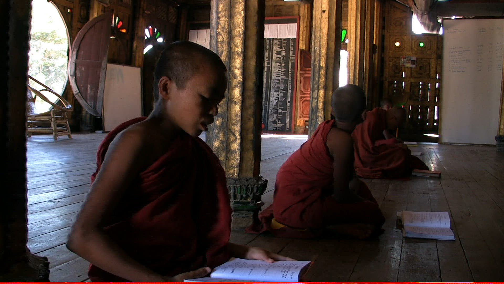 966362114 / Monastery Life / Shwe-yan-byei Monastery / Myanmar