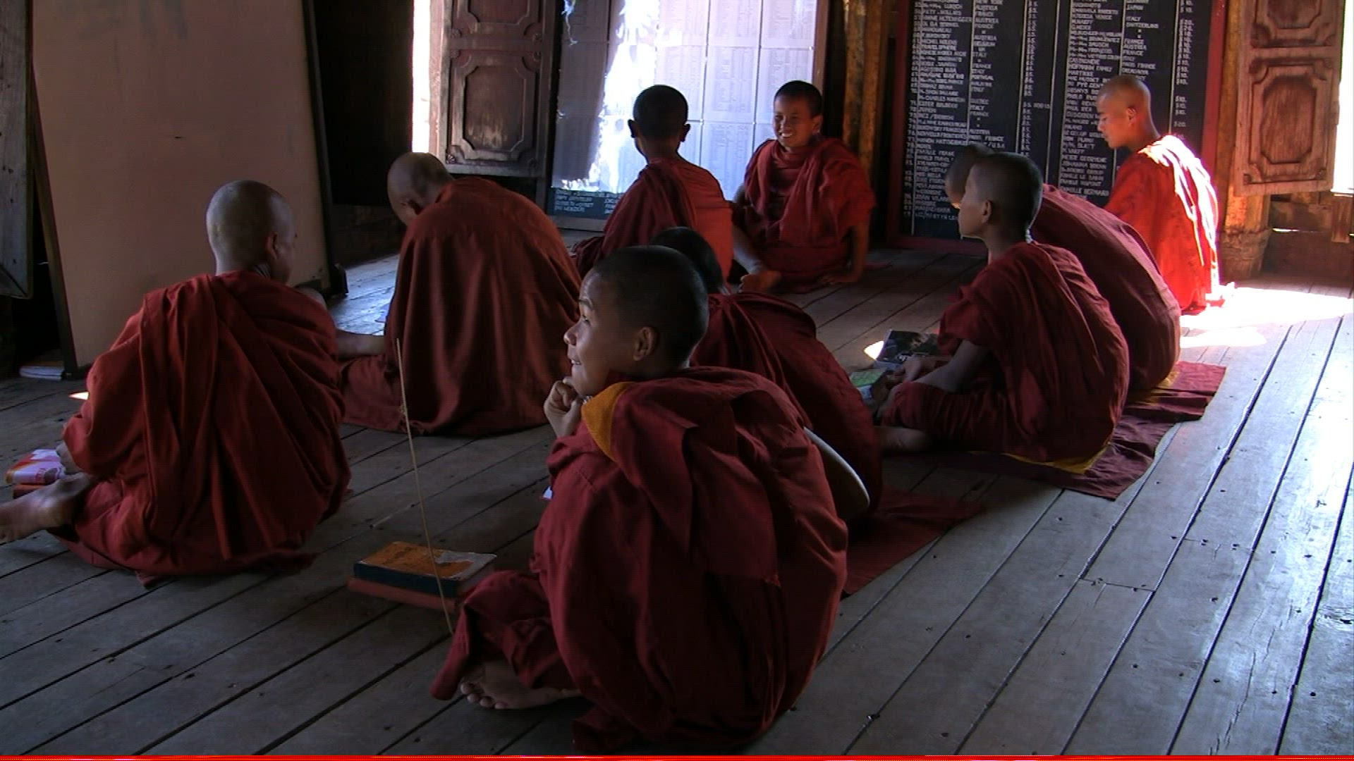330645334 / Monastery Life / Shwe-yan-byei Monastery / Myanmar