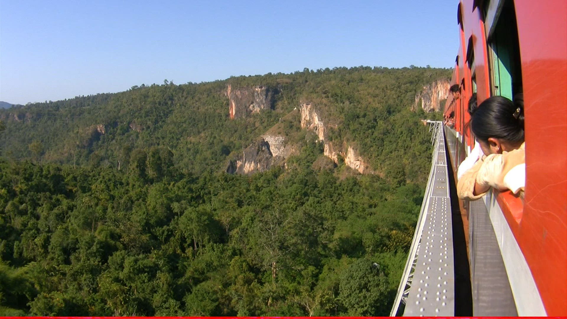 946272448 / Railway Ride / Passenger Train / Myanmar